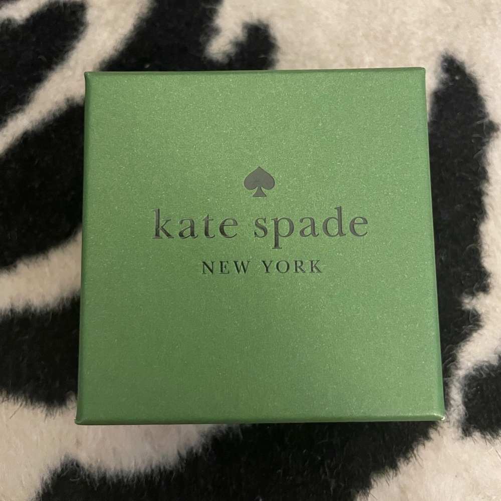 KATE SPADE Gold-Plated Lock and Spade Cutout Padlock Stud Earrings NWT✨✨✨ - Picture 6 of 9